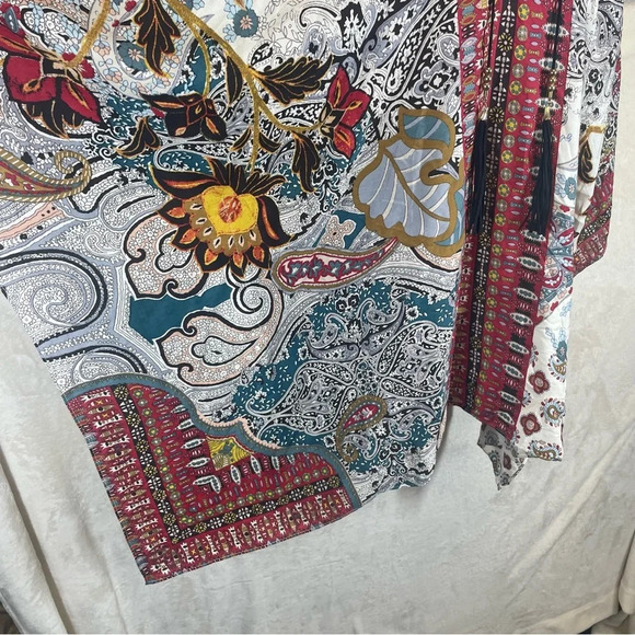 Chicos Bordered Floral Poncho modal silk blend Sm/Medium - Picture 4 of 10